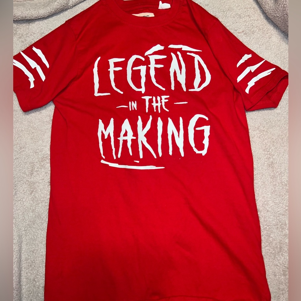 Graphic tee